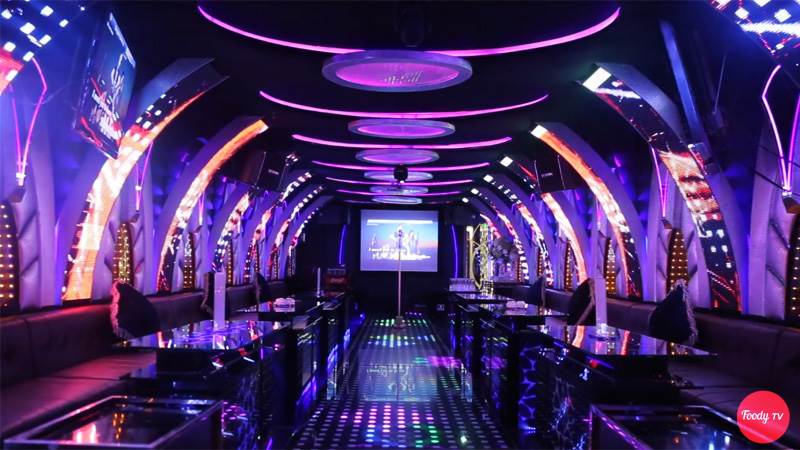 [Review] Top 20 quán karaoke mới nổi ở Sài Gòn TP.HCM dàn âm thanh hay nhất - ALONGWALKER