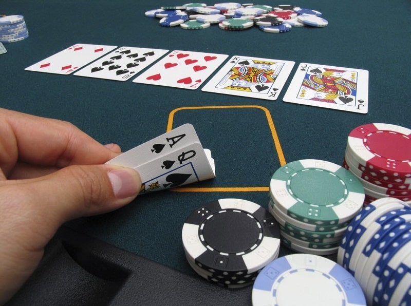 Poker 7 Lá Là Gì? Cách Tính Điểm Trong Poker 7 Lá Như Thế Nào?