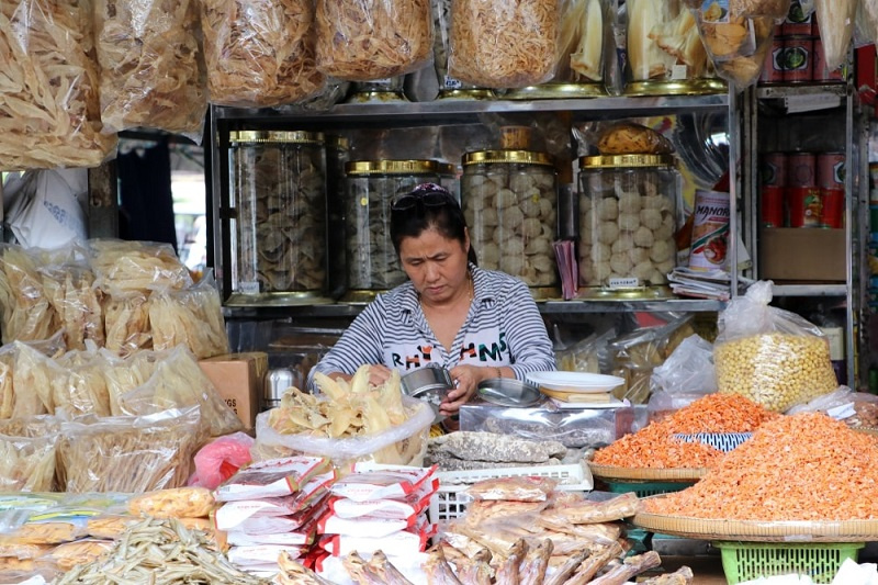 Đi Campuchia nên mua gì? 15 đặc sản Campuchia làm quà nổi tiếng nhất - ALONGWALKER