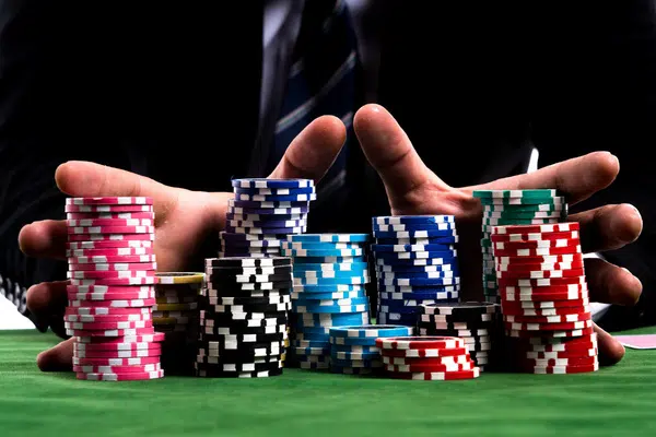 #1 Mách Bạn Các Mẹo Chơi Poker Đỉnh Cao Từ Các Cao Thủ