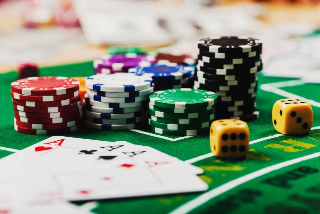 Ante Poker Là Gì? Ưu Nhược Điểm Của Ante Poker Là Gì?