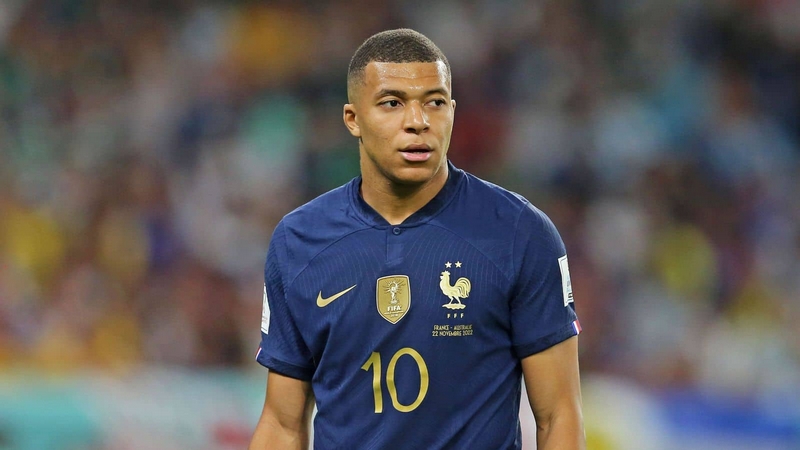 Mbappe chắc chắn là cầu thủ Pháp nổi tiếng nhất hiện nay