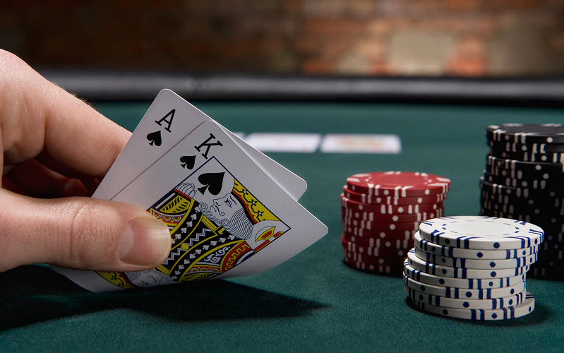 Thứ tự bài poker từ trên xuống dưới cho người mới bắt đầu