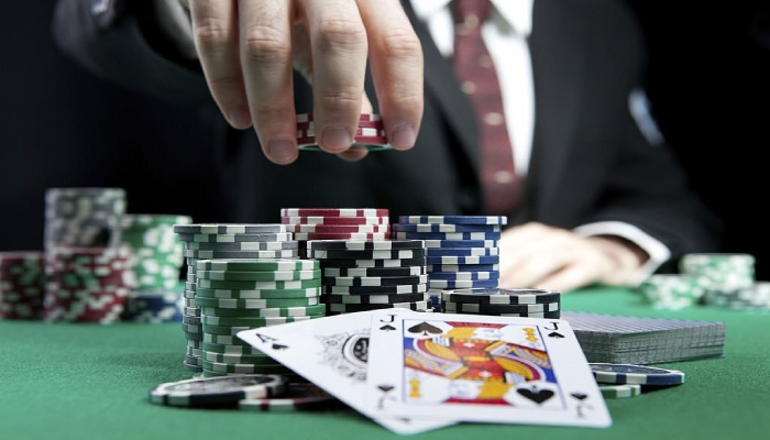 Bluff Là Gì? Đây Có Phải Là Chiến Lược Hàng Đầu Của Poker?
